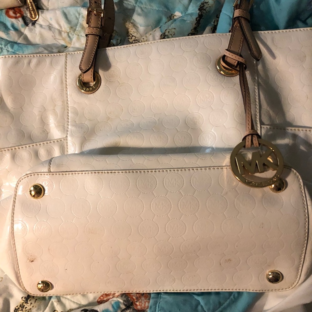 MK PURSE